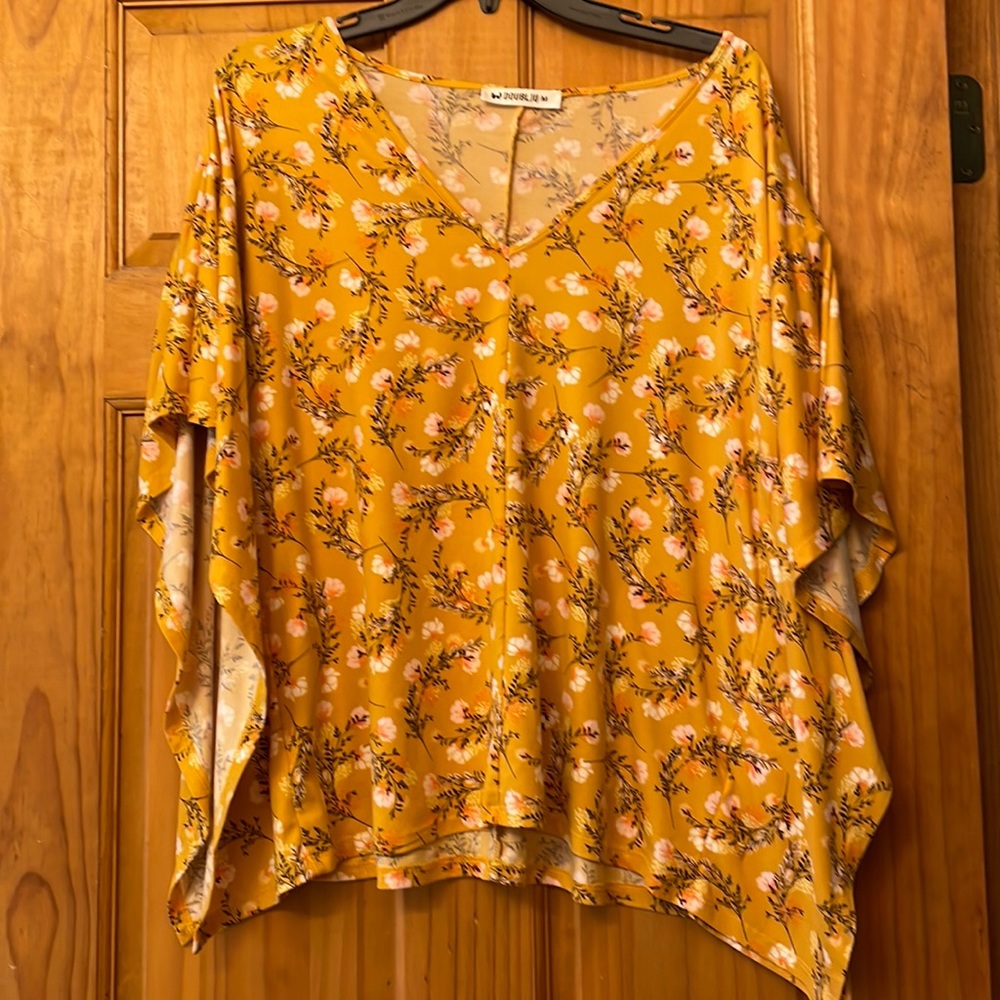 Gold flutter sleeve top